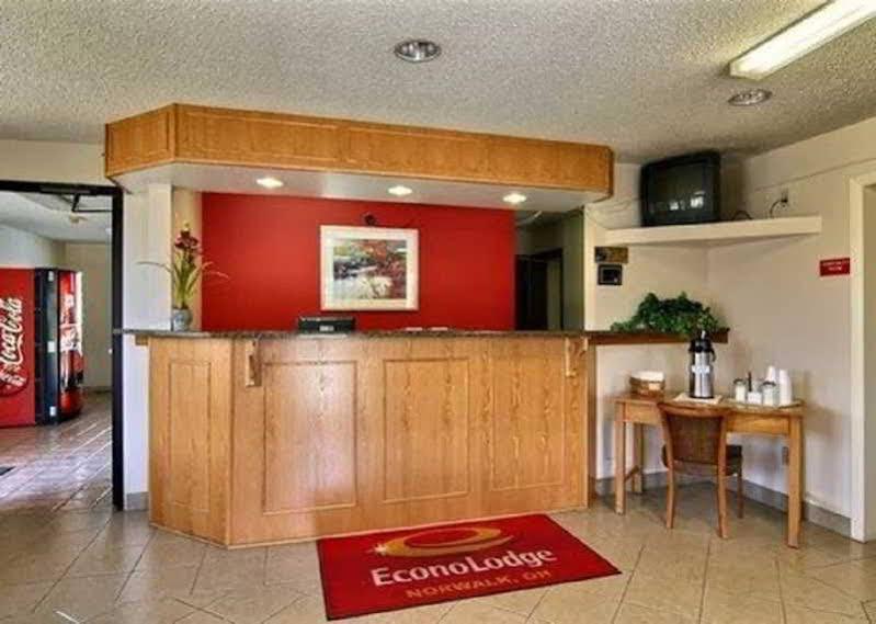 Econo Lodge Норуолк Экстерьер фото