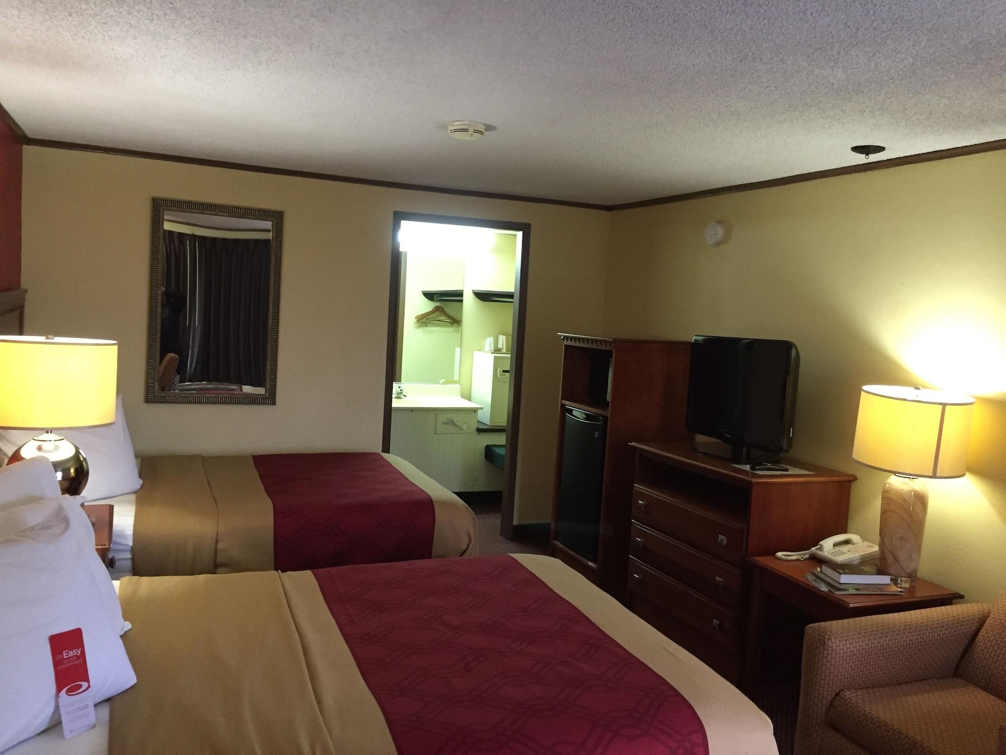 Econo Lodge Норуолк Экстерьер фото