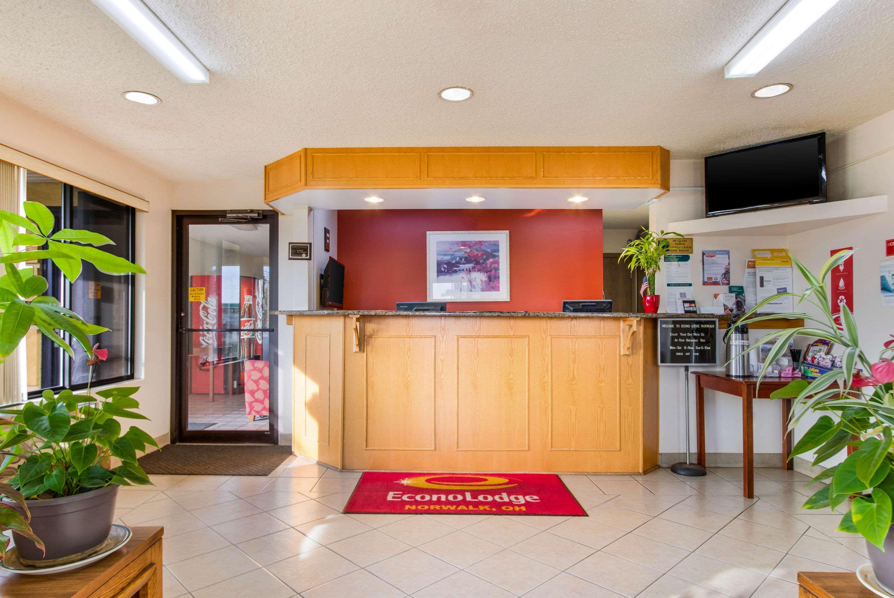 Econo Lodge Норуолк Экстерьер фото