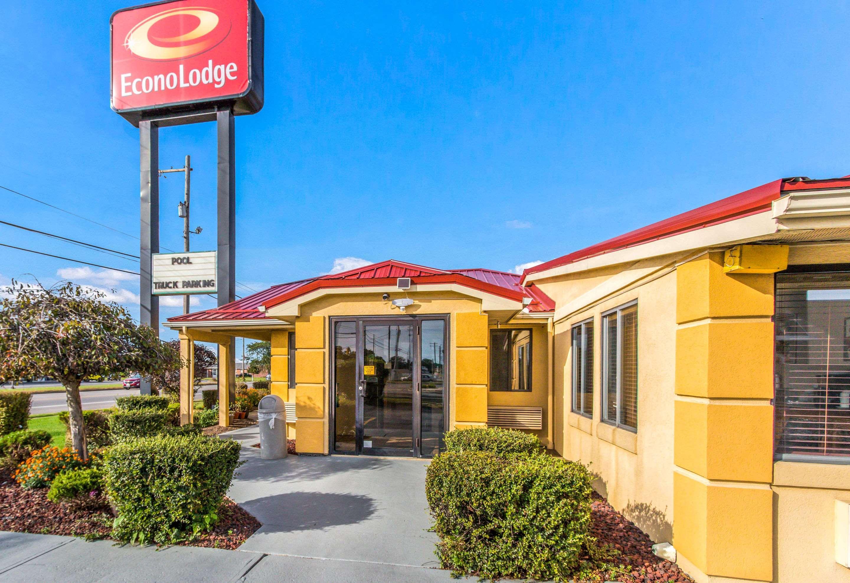 Econo Lodge Норуолк Экстерьер фото