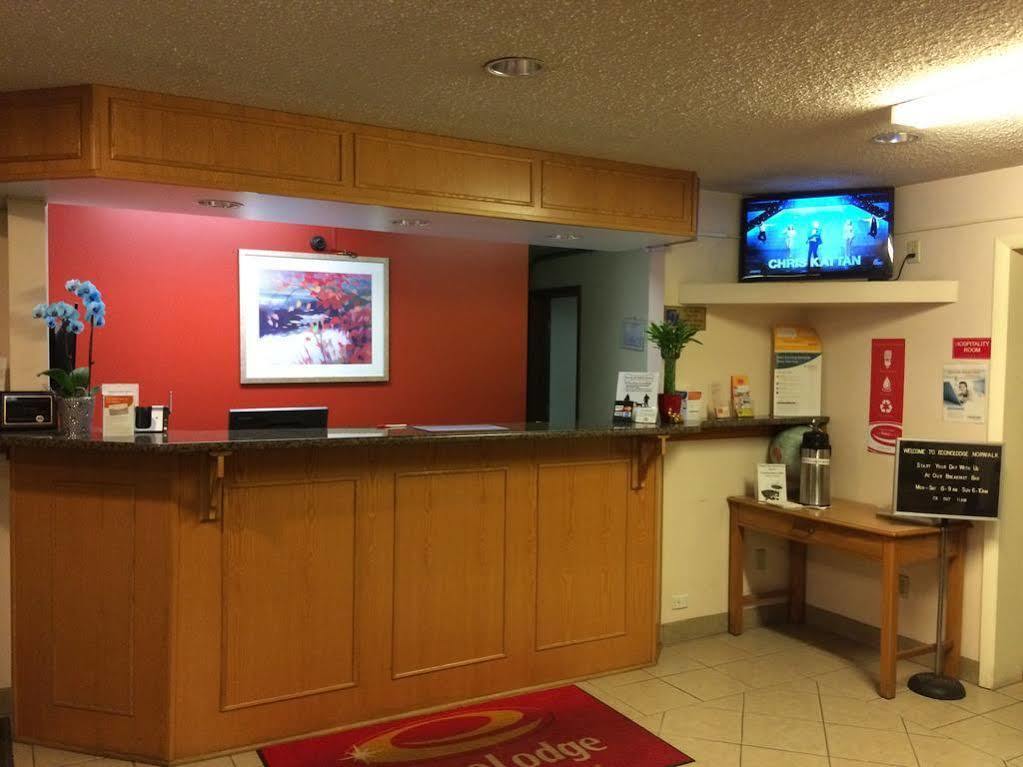 Econo Lodge Норуолк Экстерьер фото